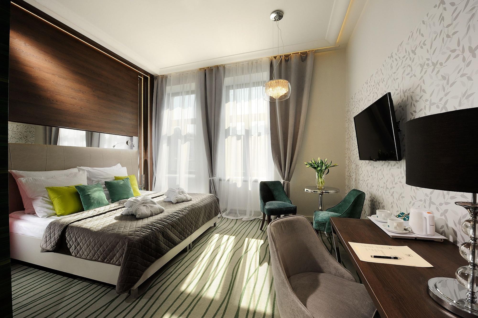 Plaza Boutique Hotel Краков Экстерьер фото